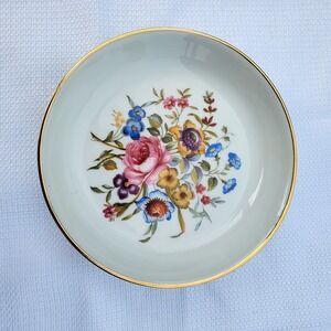 NIB Avon 1982 Royal Worcester Fine Porcelain Trinket Dish Floral 4.5"‎ STUNNING!